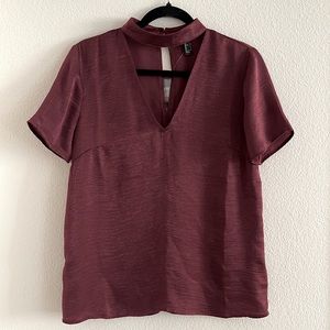Short sleeve V cut out blouse